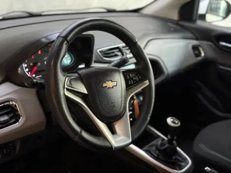 CHEVROLET Onix Hatch 1.4 4P FLEX LT, Foto 9