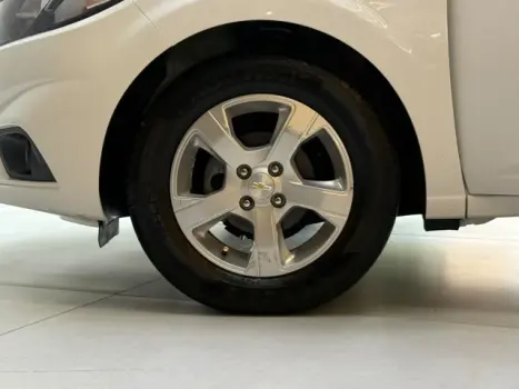 CHEVROLET Onix Hatch 1.4 4P FLEX LT, Foto 14