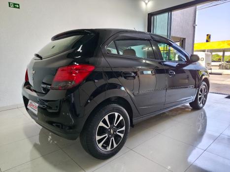 CHEVROLET Onix Hatch 1.4 4P FLEX LTZ, Foto 9