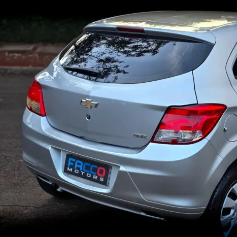 CHEVROLET Onix Hatch 1.0 4P FLEX LS, Foto 17