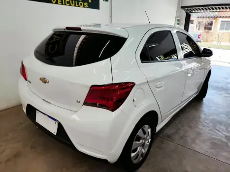 CHEVROLET Onix Hatch 1.0 12V 4P FLEX LT, Foto 4