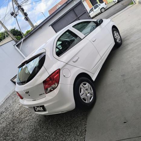 CHEVROLET Onix Hatch 1.0 4P FLEX LT, Foto 5