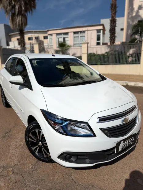 CHEVROLET Onix Hatch 1.4 4P FLEX LT, Foto 7