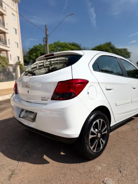 CHEVROLET Onix Hatch 1.4 4P FLEX LT, Foto 8