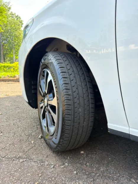 CHEVROLET Onix Hatch 1.4 4P FLEX LT, Foto 20