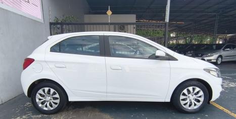 CHEVROLET Onix Hatch 1.4 4P FLEX LT, Foto 4