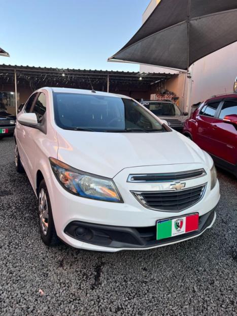 CHEVROLET Onix Hatch 1.4 4P FLEX LT, Foto 3