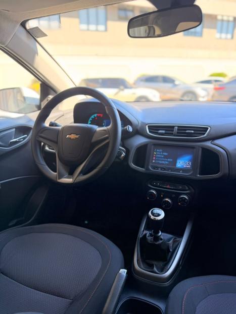 CHEVROLET Onix Hatch 1.4 4P FLEX LTZ, Foto 4