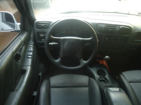 CHEVROLET S10 2.8 12V DE LUXE CABINE DUPLA TURBO DIESEL, Foto 4 CHEVROLET S10 2.8 12V DE LUXE CABINE DUPLA TURBO DIESEL, Foto 4