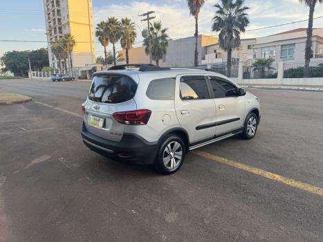 CHEVROLET Spin 1.8 4P FLEX ACTIV7 7 LUGARES AUTOM�TICO, Foto 4