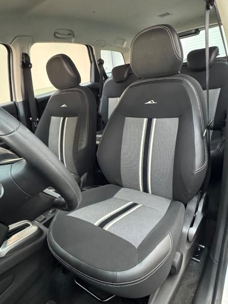 CHEVROLET Spin 1.8 4P FLEX ACTIV5 AUTOM�TICO, Foto 9