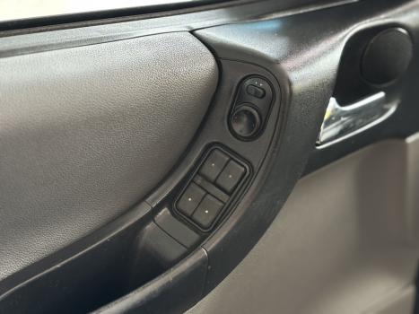 CHEVROLET Zafira 2.0 4P FLEX ELEGANCE AUTOM�TICO, Foto 6