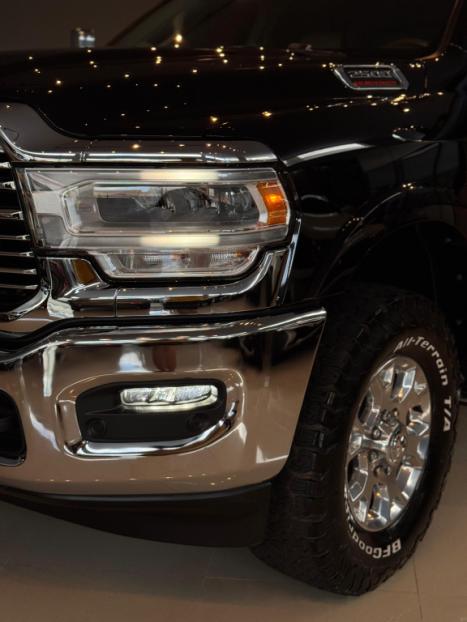 DODGE Ram 6.7 I6 24V 4P 2500 LARAMIE 4X4 TURBODIESEL  AUTOM�TICO CABINE DUPLA, Foto 2