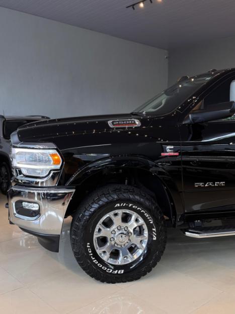 DODGE Ram 6.7 I6 24V 4P 2500 LARAMIE 4X4 TURBODIESEL  AUTOM�TICO CABINE DUPLA, Foto 3