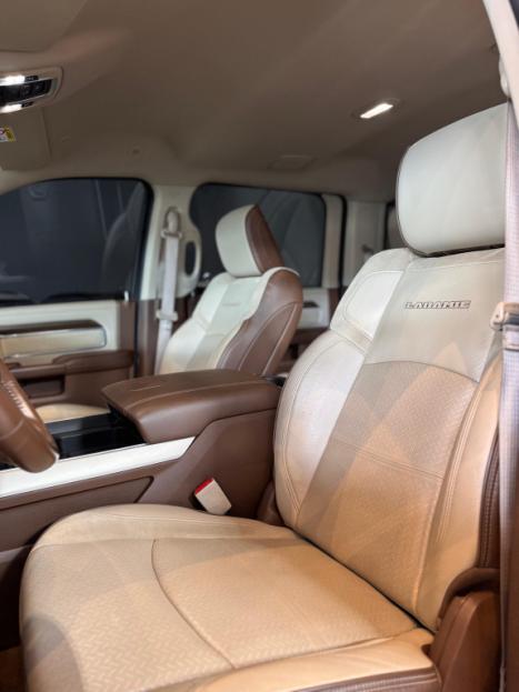 DODGE Ram 6.7 I6 24V 4P 2500 LARAMIE 4X4 TURBODIESEL  AUTOM�TICO CABINE DUPLA, Foto 25