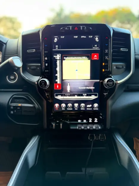 DODGE Ram 6.7 I6 24V 4P 2500 LARAMIE 4X4 TURBODIESEL  AUTOM�TICO CABINE DUPLA, Foto 11