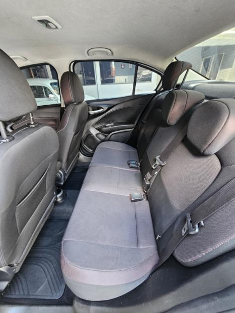 FIAT Cronos 1.8 4P FLEX PRECISION AUTOM�TICO, Foto 15