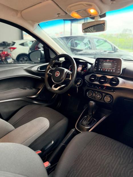 FIAT Cronos 1.8 4P FLEX DRIVE AUTOMÁTICO, Foto 9