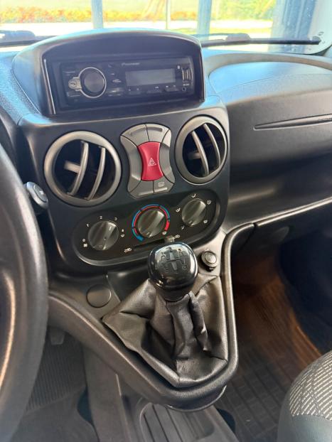 FIAT Doblo 1.8 16V 4P FLEX ESSENCE 7 LUGARES, Foto 4