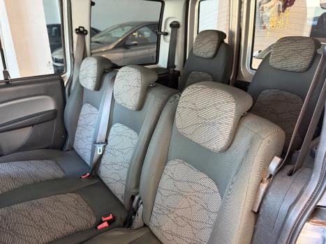 FIAT Doblo 1.8 16V 4P FLEX ESSENCE 7 LUGARES, Foto 6
