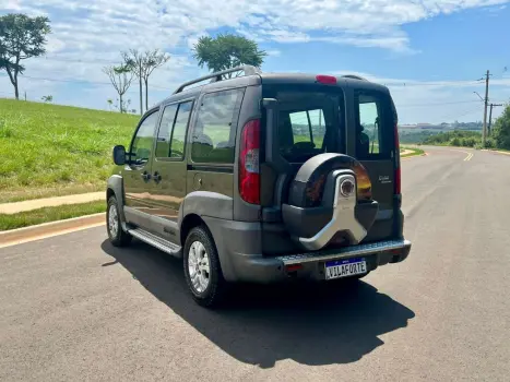 FIAT Doblo 1.8 16V 4P FLEX ADVENTURE, Foto 3