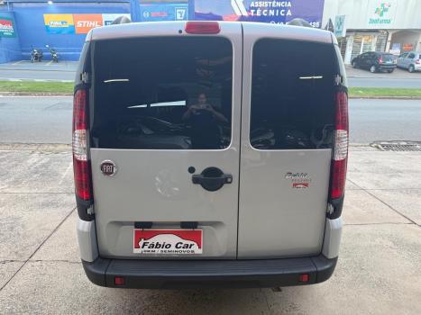 FIAT Doblo 1.8 16V 4P FLEX ESSENCE 7 LUGARES, Foto 6