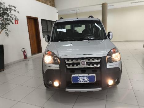 FIAT Doblo 1.8 4P ADVENTURE, Foto 4