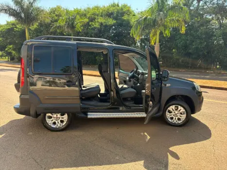 FIAT Doblo 1.8 4P FLEX ADVENTURE LOCKER 6 LUGARES, Foto 12