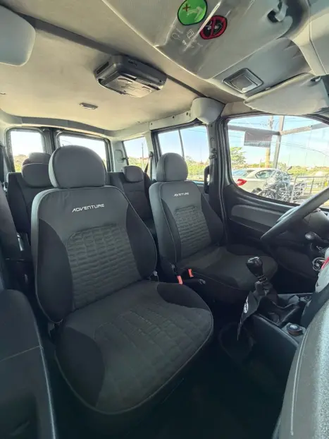 FIAT Doblo 1.8 4P FLEX ADVENTURE LOCKER 6 LUGARES, Foto 10