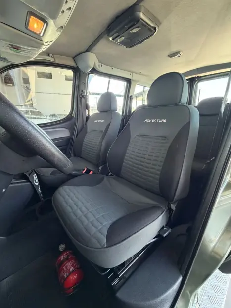 FIAT Doblo 1.8 4P FLEX ADVENTURE LOCKER 6 LUGARES, Foto 12