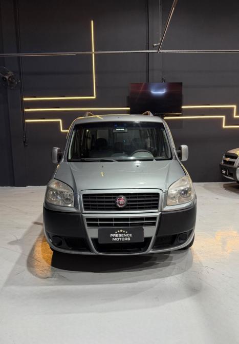 FIAT Doblo 1.8 4P HLX FLEX 7 LUGARES, Foto 2 FIAT Doblo 1.8 4P HLX FLEX 7 LUGARES, Foto 2