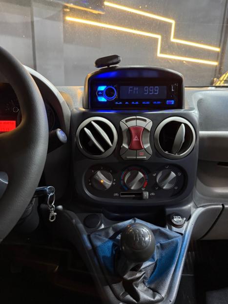FIAT Doblo 1.8 4P HLX FLEX 7 LUGARES, Foto 6 FIAT Doblo 1.8 4P HLX FLEX 7 LUGARES, Foto 6