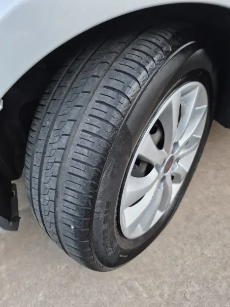 FIAT Idea 1.6 16V 4P ESSENCE FLEX, Foto 21