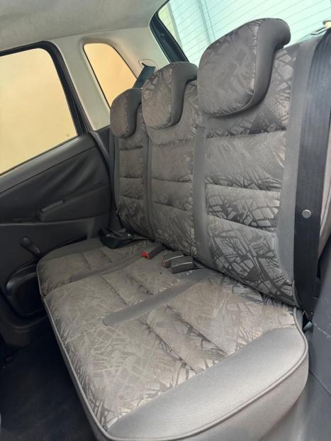 FIAT Idea 1.8 16V 4P ADVENTURE FLEX, Foto 11