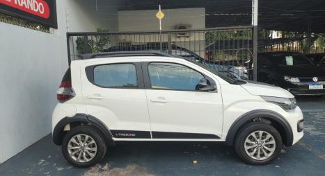 FIAT Mobi 1.0 4P FLEX EVO TREKKING, Foto 3 FIAT Mobi 1.0 4P FLEX EVO TREKKING, Foto 3