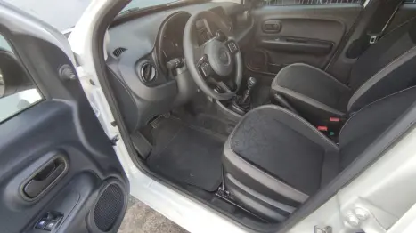 FIAT Mobi 1.0 4P FLEX EVO TREKKING, Foto 7 FIAT Mobi 1.0 4P FLEX EVO TREKKING, Foto 7