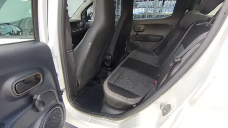 FIAT Mobi 1.0 4P FLEX EVO TREKKING, Foto 8 FIAT Mobi 1.0 4P FLEX EVO TREKKING, Foto 8