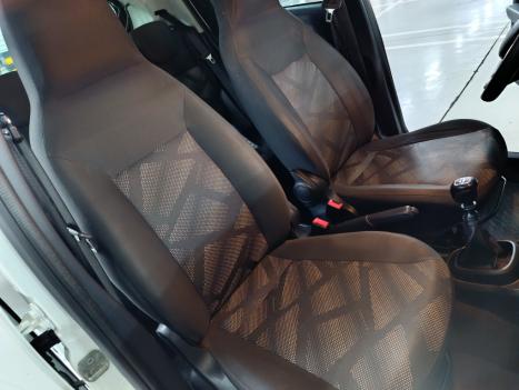 FIAT Mobi 1.0 4P FLEX EVO LIKE, Foto 10 FIAT Mobi 1.0 4P FLEX EVO LIKE, Foto 10