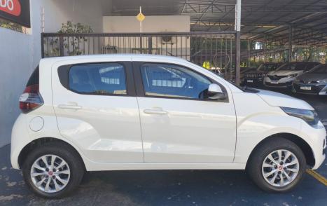 FIAT Mobi 1.0 4P FLEX DRIVE FIRE FLY, Foto 4