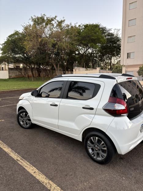 FIAT Mobi 1.0 4P FLEX EVO LIKE, Foto 4