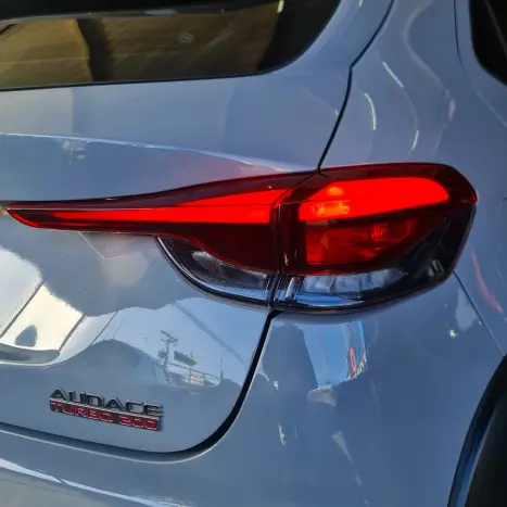 FIAT Pulse 1.0 12V 4P FLEX 200 AUDACE TURBO AUTOMÁTICO CVT, Foto 8 FIAT Pulse 1.0 12V 4P FLEX 200 AUDACE TURBO AUTOMÁTICO CVT, Foto 8