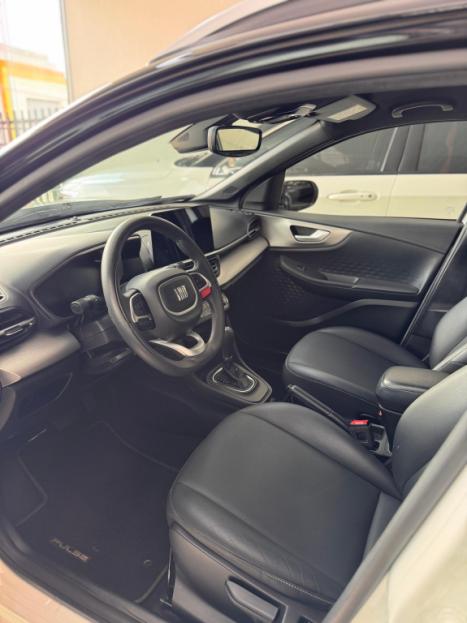 FIAT Pulse 1.0 12V 4P FLEX 200 IMPETUS TURBO AUTOM�TICO CVT, Foto 12