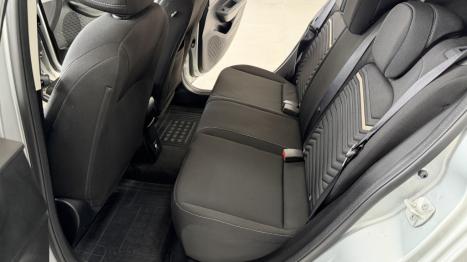 FIAT Pulse 1.0 12V 4P FLEX 200 AUDACE HYBRID TURBO AUTOMÁTICO CVT, Foto 11