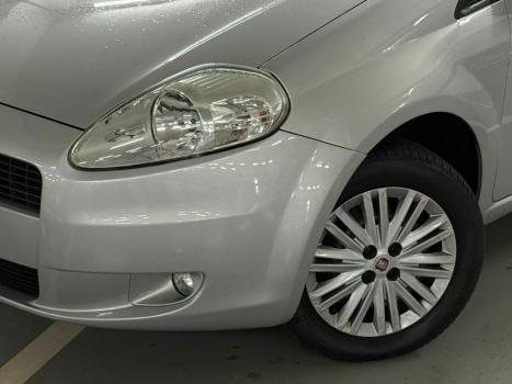 FIAT Punto 1.4 4P ATTRACTIVE FLEX, Foto 2