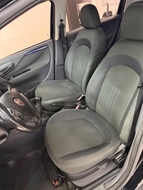 FIAT Punto 1.4 4P ATTRACTIVE FLEX, Foto 2