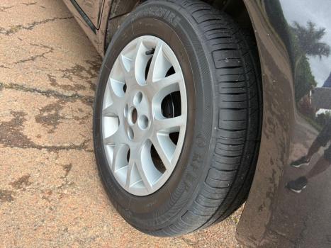 FIAT Punto 1.4 4P ELX FLEX, Foto 8