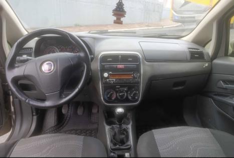 FIAT Punto 1.4 4P ELX FLEX, Foto 4