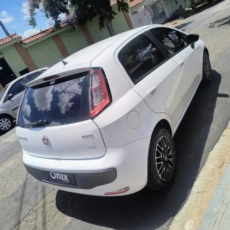 FIAT Punto 1.6 16V 4P ESSENCE FLEX, Foto 4