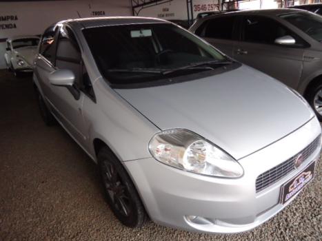 FIAT Punto 1.6 16V 4P FLEX ESSENCE DUALOGIC AUTOMATIZADO, Foto 2
