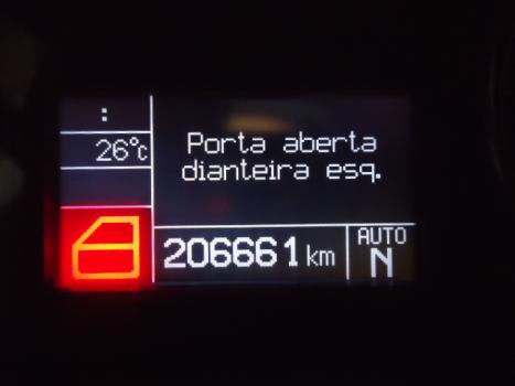 FIAT Punto 1.6 16V 4P FLEX ESSENCE DUALOGIC AUTOMATIZADO, Foto 8